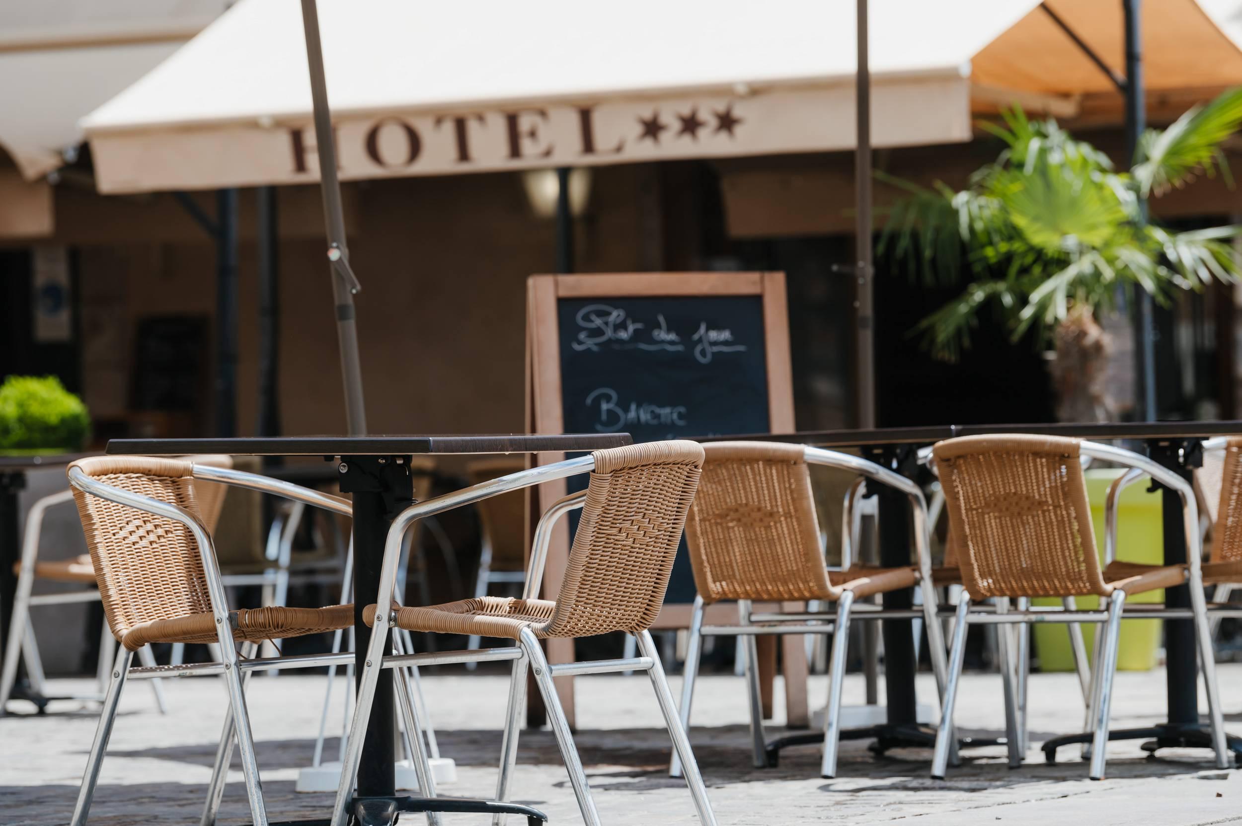 Terrasse de l'hôtel restaurant de la mairie - Embrun